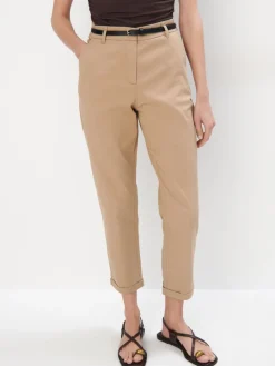 MOHITO Beżowe spodnie chino z paskiem bru0105zowy New