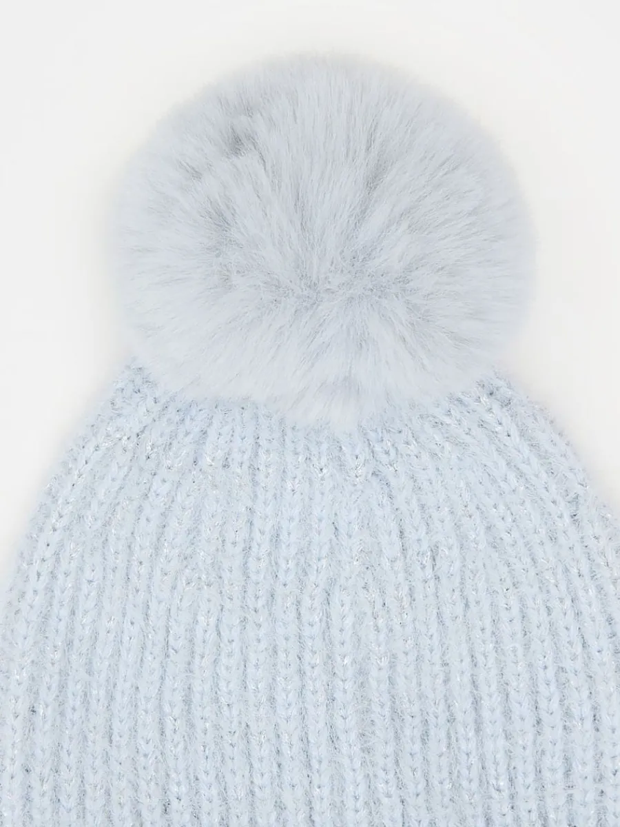 MOHITO Błękitna czapka z pomponem bu0142u0119kitny New