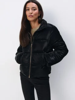 MOHITO Czarna kurtka puffer czarny Fashion