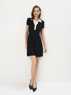 MOHITO Czarna sukienka mini z kołnierzykiem polo czarny Sale