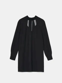 MOHITO Czarna sukienka mini z wiązaniem czarny Fashion