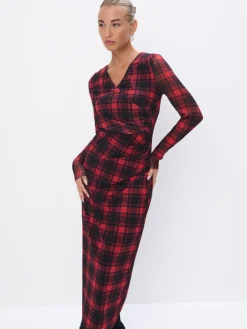 MOHITO Czerwona sukienka midi w kratę czerwony Fashion