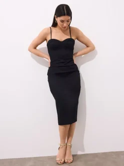 MOHITO Dopasowana sukienka midi czarny Discount