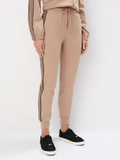 MOHITO Dresowe joggery z lampasami beu017cowy Fashion