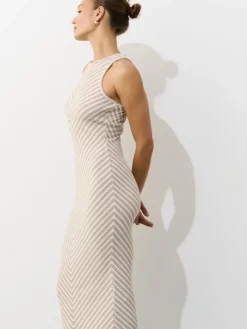 MOHITO Dzianinowa sukienka midi beu017cowy Outlet