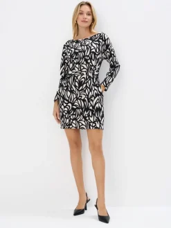MOHITO Dzianinowa sukienka mini we wzory beu017cowy Outlet