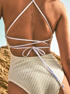 MOHITO Jednoczęściowy strój kąpielowy biau0142y Outlet