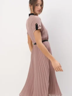 MOHITO Koszulowa sukienka midi bru0105zowy Fashion