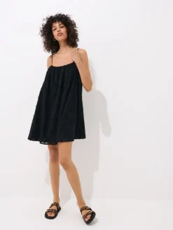 MOHITO Letnia sukienka mini czarny Clearance