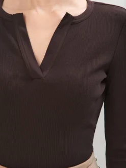 MOHITO Prążkowana czekoladowa bluzka basic ciemno bru0105zowy Clearance