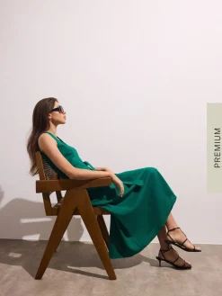 MOHITO Zielona sukienka midi z lnu i wiskozy zielony Fashion